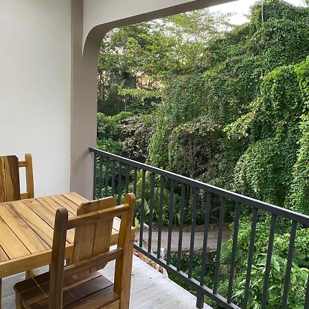 Jasmine Stay Self-Catering Apartments Виктория Екстериор снимка