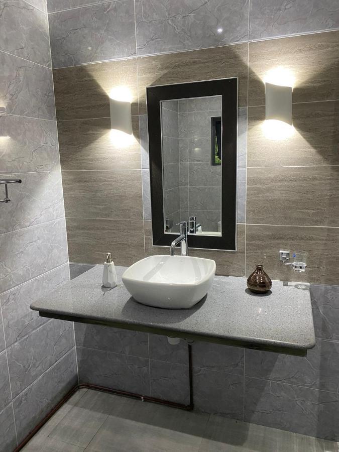 Jasmine Stay Self-Catering Apartments Виктория Екстериор снимка